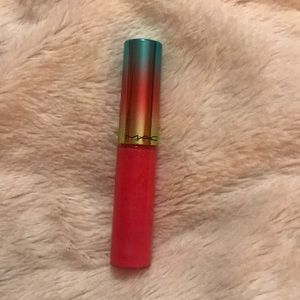 Mac domestic diva pink sparkle lip gloss